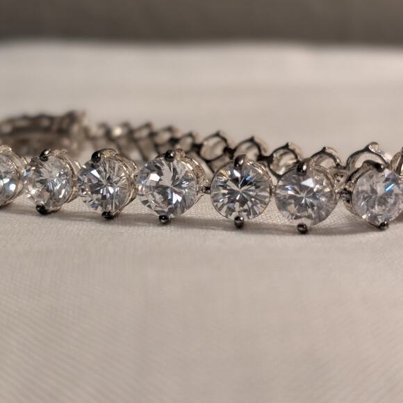 Gorgeous Graduated Large CZ 925 Sterling Silver Tennis Bracelet - Picture 10 of 16